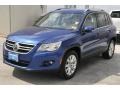 Sapphire Blue Metallic - Tiguan SE Photo No. 3