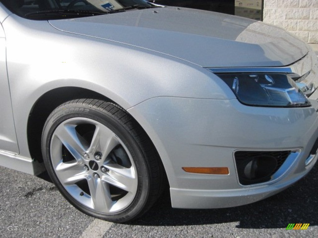 2010 Fusion Sport AWD - Brilliant Silver Metallic / Charcoal Black/Sport Black photo #4