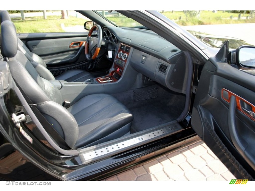 Charcoal Interior 2002 Mercedes-Benz SLK 320 Roadster Photo #55662787