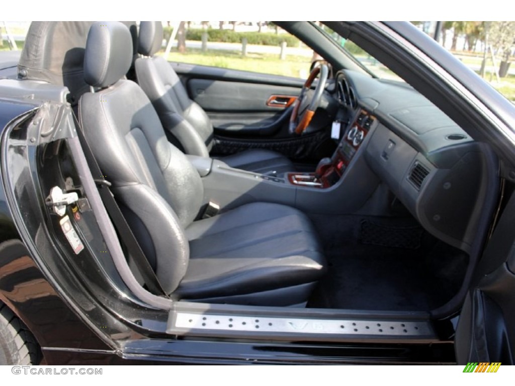 Charcoal Interior 2002 Mercedes-Benz SLK 320 Roadster Photo #55662808