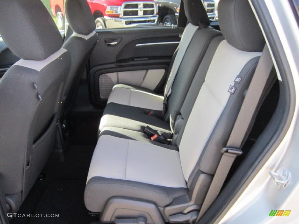 2009 Journey SXT - Bright Silver Metallic / Dark Slate Gray/Light Graystone photo #13