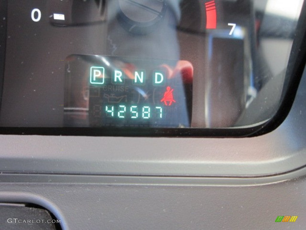 2009 Journey SXT - Bright Silver Metallic / Dark Slate Gray/Light Graystone photo #25