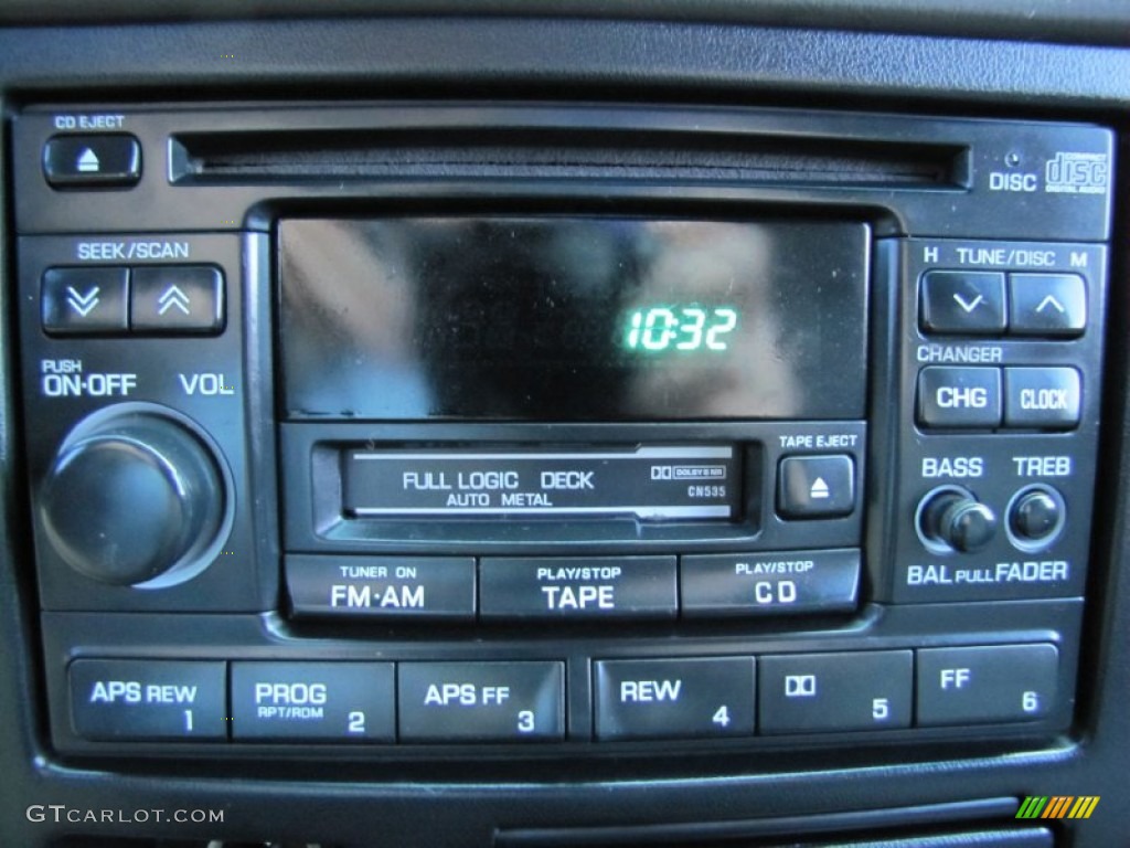 1998 Nissan Frontier XE Extended Cab 4x4 Audio System Photos