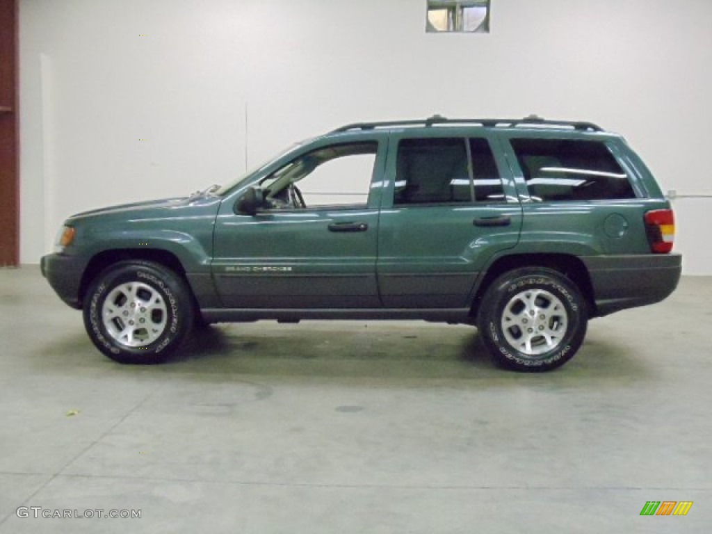 2002 Grand Cherokee Laredo 4x4 - Onyx Green Pearlcoat / Taupe photo #2