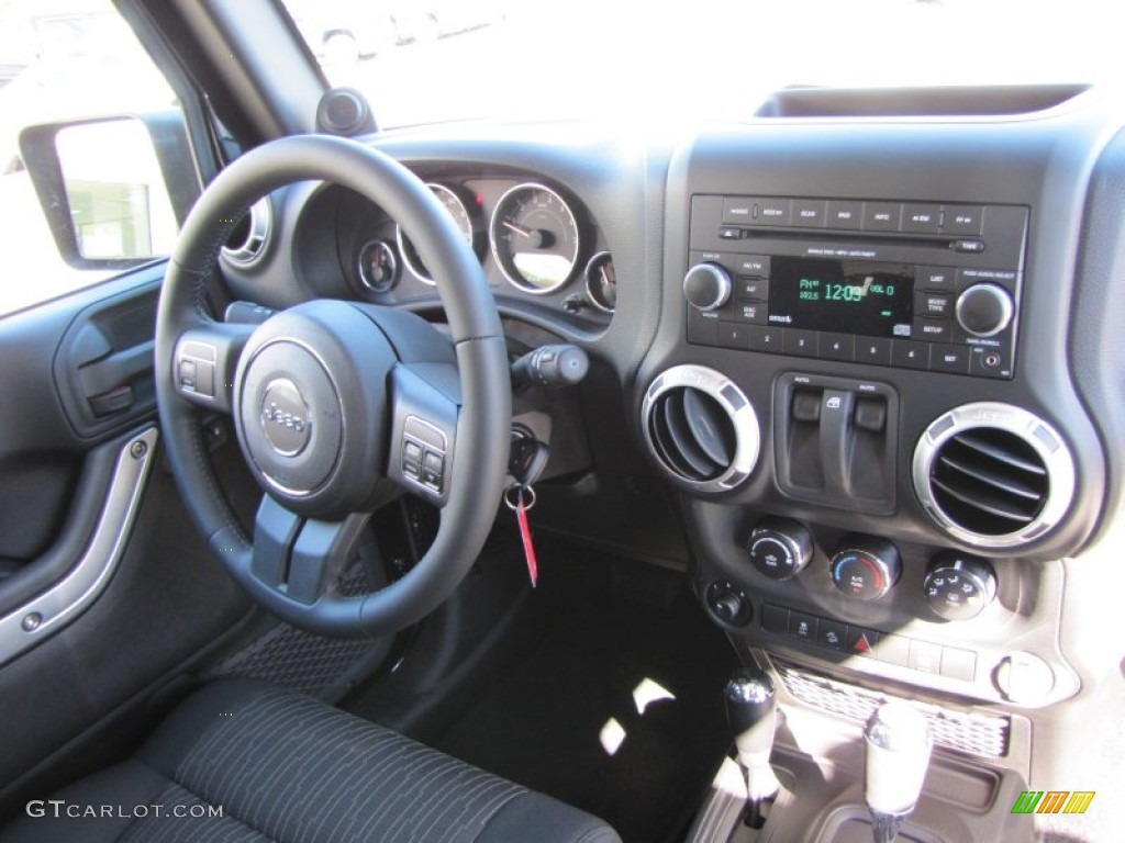 2012 Jeep Wrangler Rubicon 4X4 Black Dashboard Photo #55666084