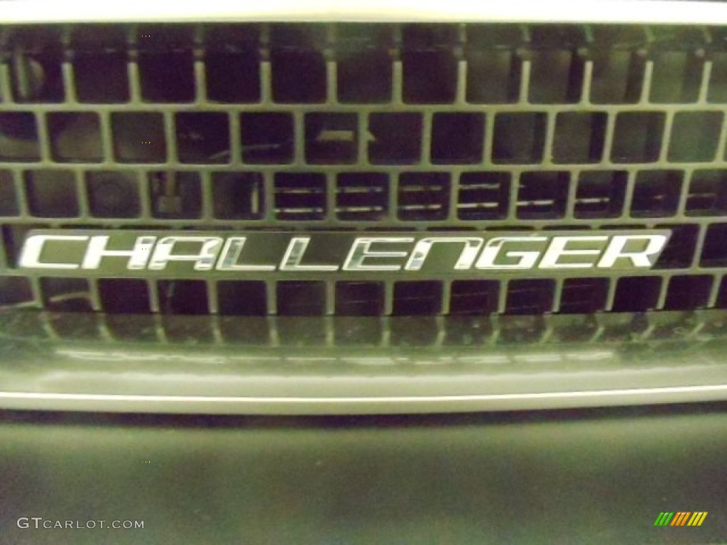 2012 Challenger SXT - Tungsten Metallic / Dark Slate Gray photo #24