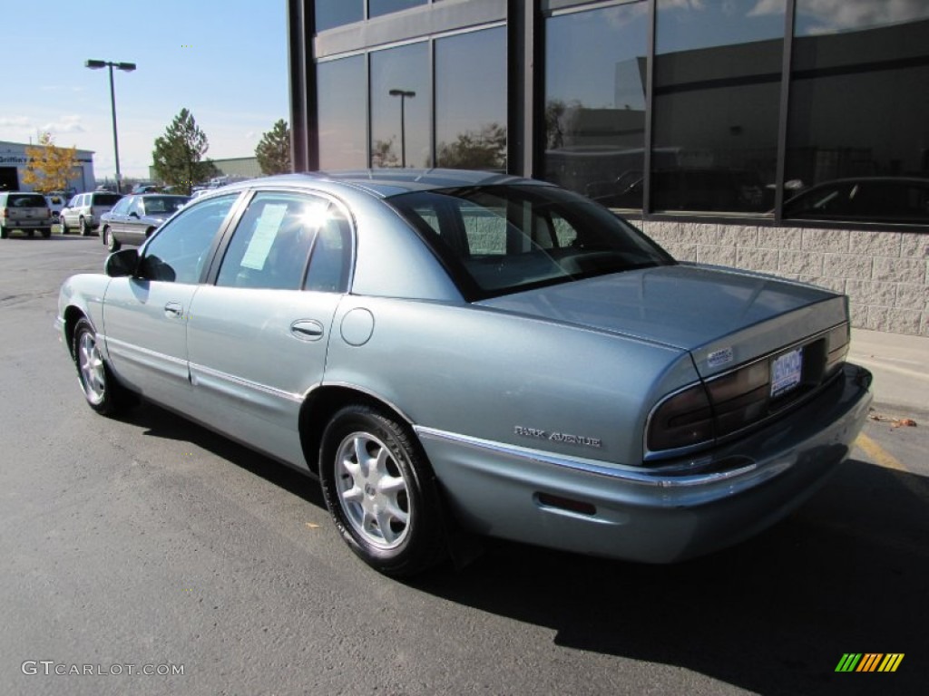 2003 Park Avenue  - Silver Blue Ice Metallic / Medium Gray photo #25