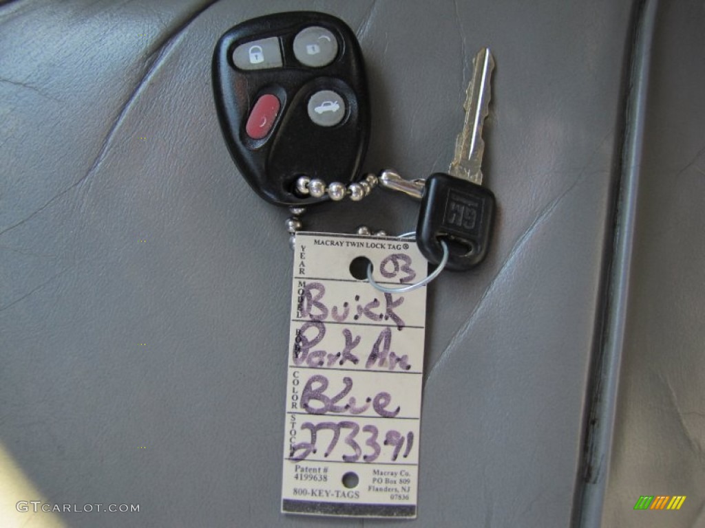 2003 Park Avenue  - Silver Blue Ice Metallic / Medium Gray photo #30