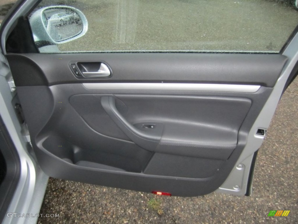 2006 Volkswagen Jetta TDI Sedan Anthracite Black Door Panel Photo #55668214