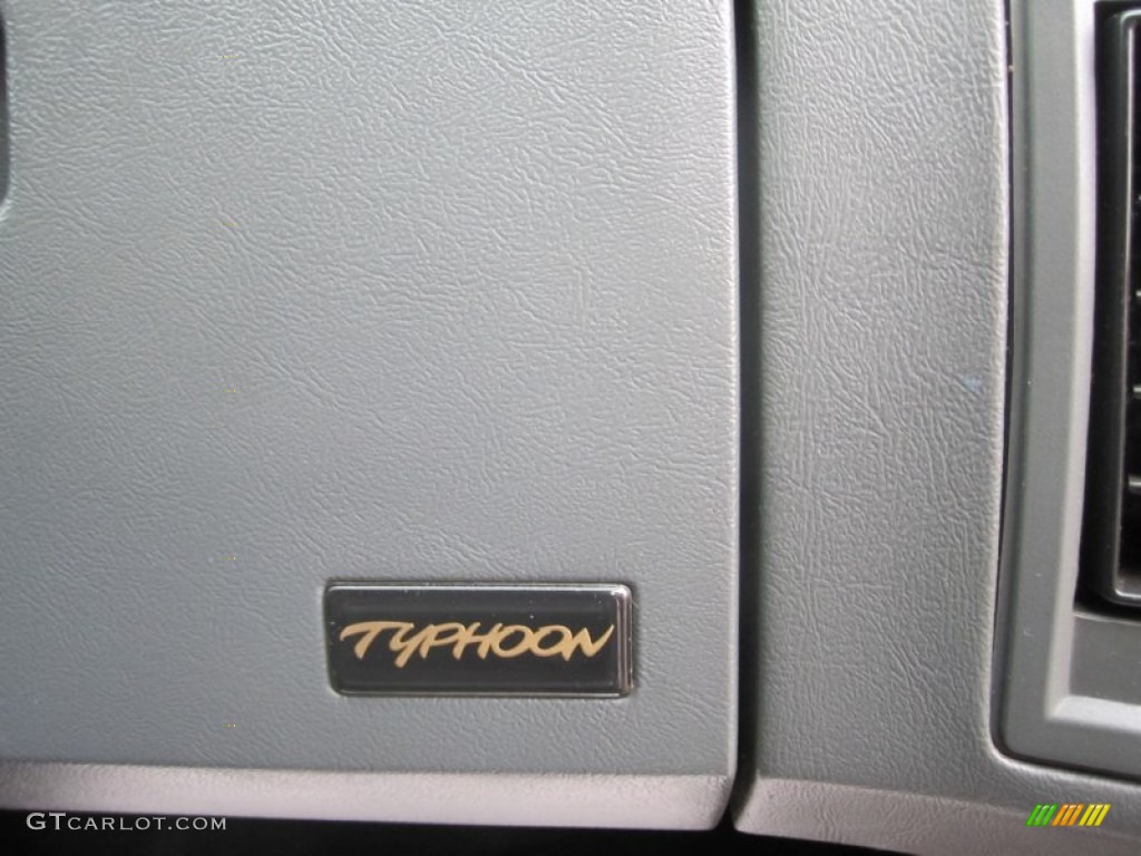 1993 GMC Jimmy Typhoon Marks and Logos Photos