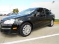 Black Uni - Jetta S Sedan Photo No. 3