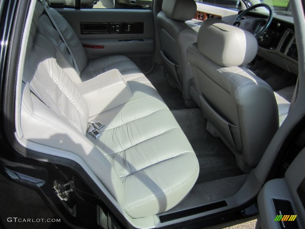 Gray Interior 1996 Cadillac Fleetwood Standard Fleetwood Model Photo #55668973