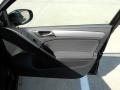 Black - Golf 4 Door TDI Photo No. 12