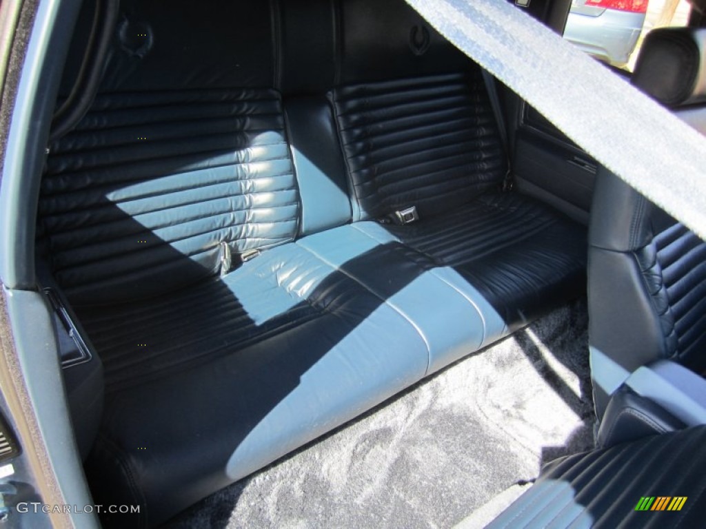 1990 Eldorado Biarritz Coupe - Sapphire Blue Metallic / Dark Blue photo #40