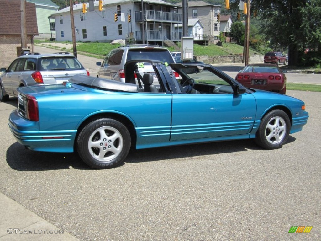1993 Bright Aqua Blue Metallic Oldsmobile Cutl Supreme
