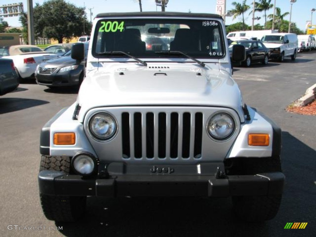 2004 Wrangler Sport 4x4 - Bright Silver Metallic / Dark Slate Gray photo #3