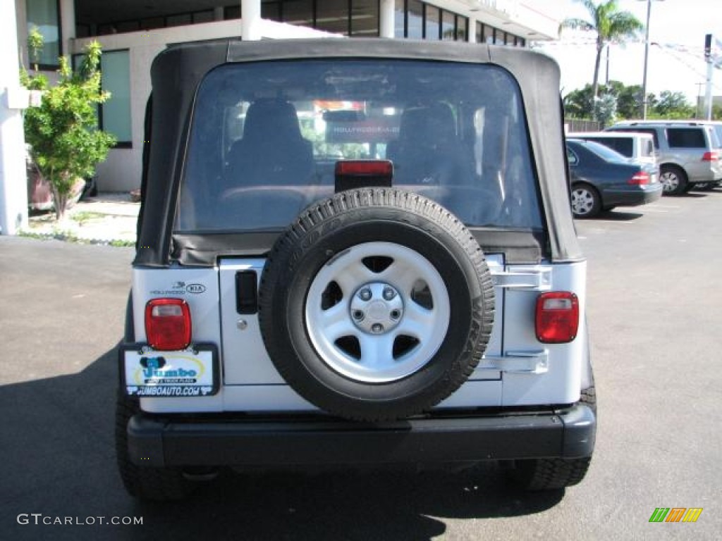 2004 Wrangler Sport 4x4 - Bright Silver Metallic / Dark Slate Gray photo #8
