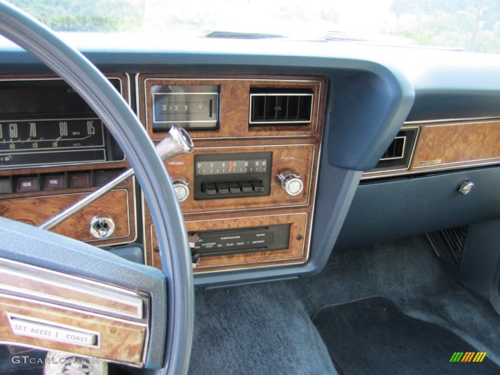 1977 Ford LTD Landau 4 Door Pillared Hardtop Controls Photos