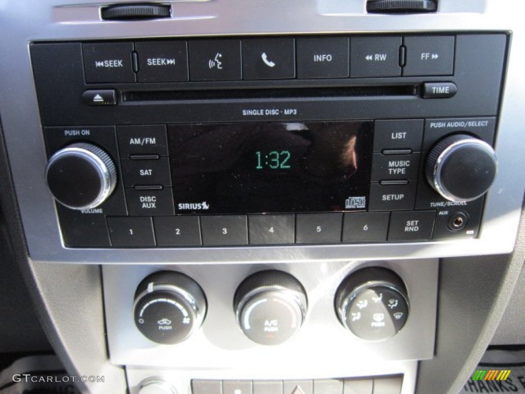 2011 Dodge Nitro Detonator 4x4 Audio System Photo #55673044