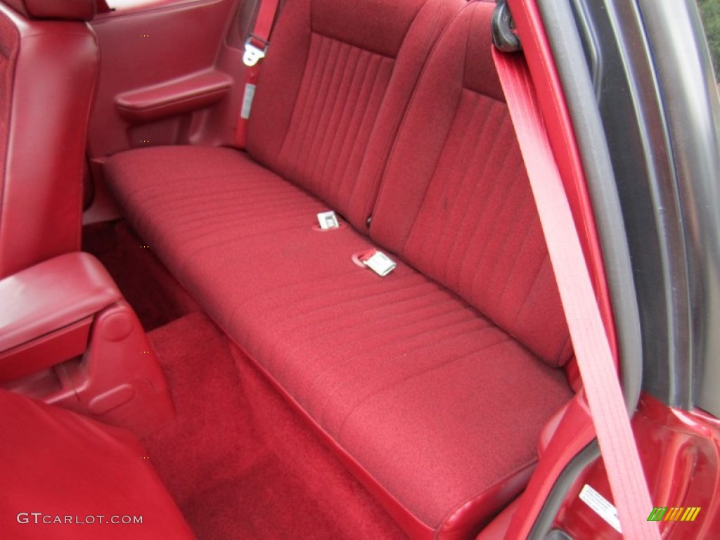 1992 Mustang GT Hatchback - Wild Strawberry Metallic / Scarlet Red photo #14