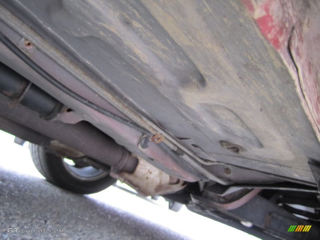 1992 Ford Mustang GT Hatchback Undercarriage Photo #55674104