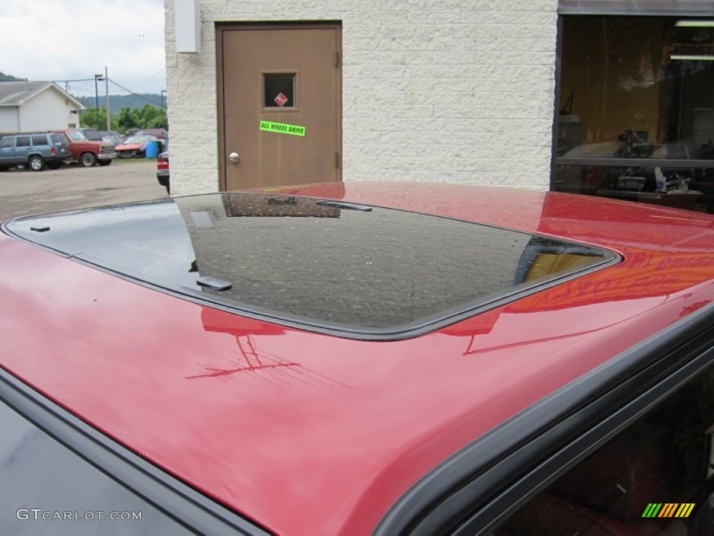 1992 Mustang GT Hatchback - Wild Strawberry Metallic / Scarlet Red photo #40