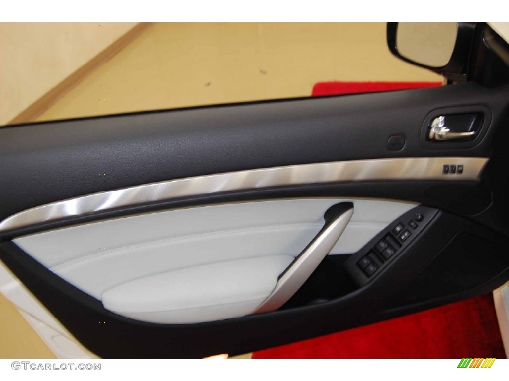 2010 Infiniti G 37 S Sport Convertible Stone Door Panel Photo #55674502