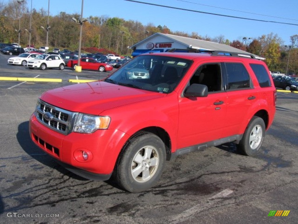 2009 Escape XLT V6 4WD - Torch Red / Charcoal photo #4