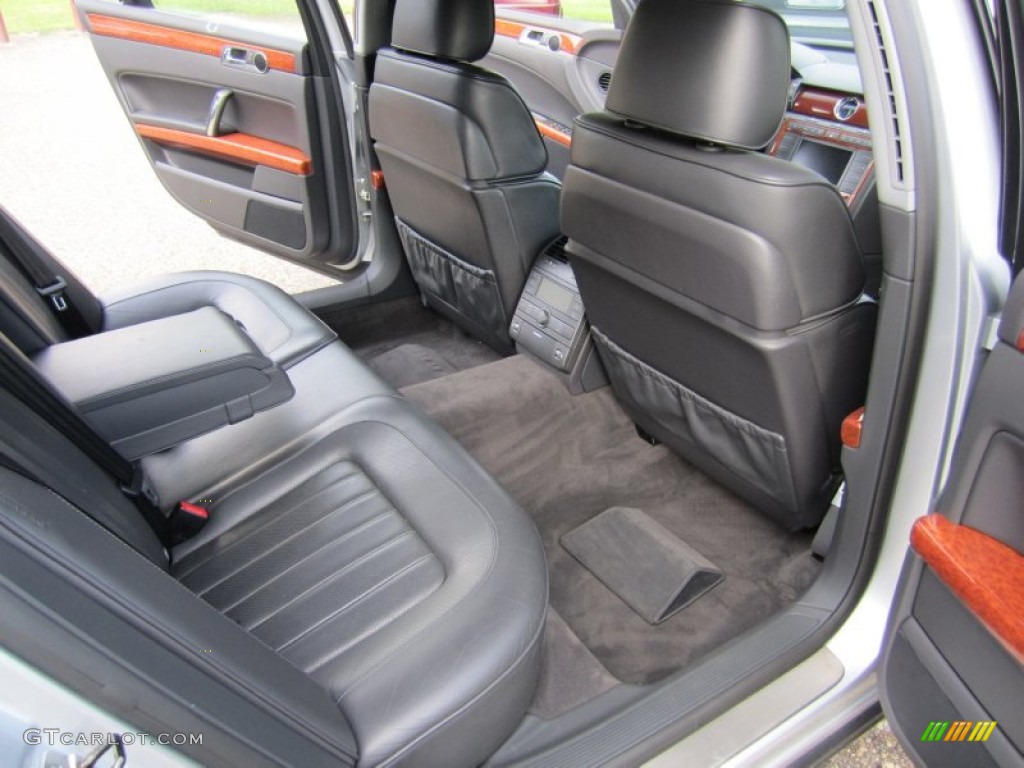 Anthracite Interior 2004 Volkswagen Phaeton V8 4Motion Sedan Photo #55675270