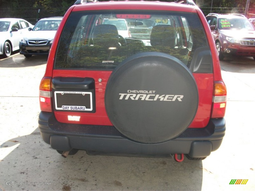 2004 Tracker 4WD - Wildfire Red / Medium Gray photo #5