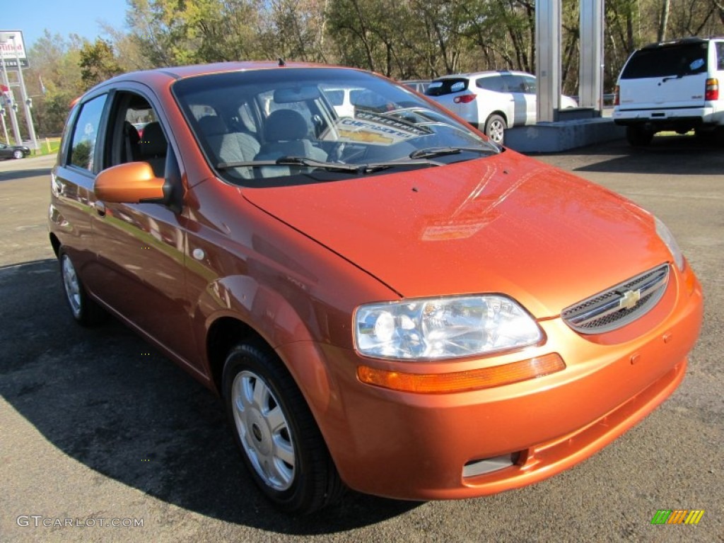 Spicy Orange Metallic 2005 Chevrolet Aveo LT Hatchback
