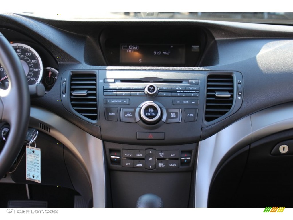 2010 TSX Sedan - Crystal Black Pearl / Ebony photo #18