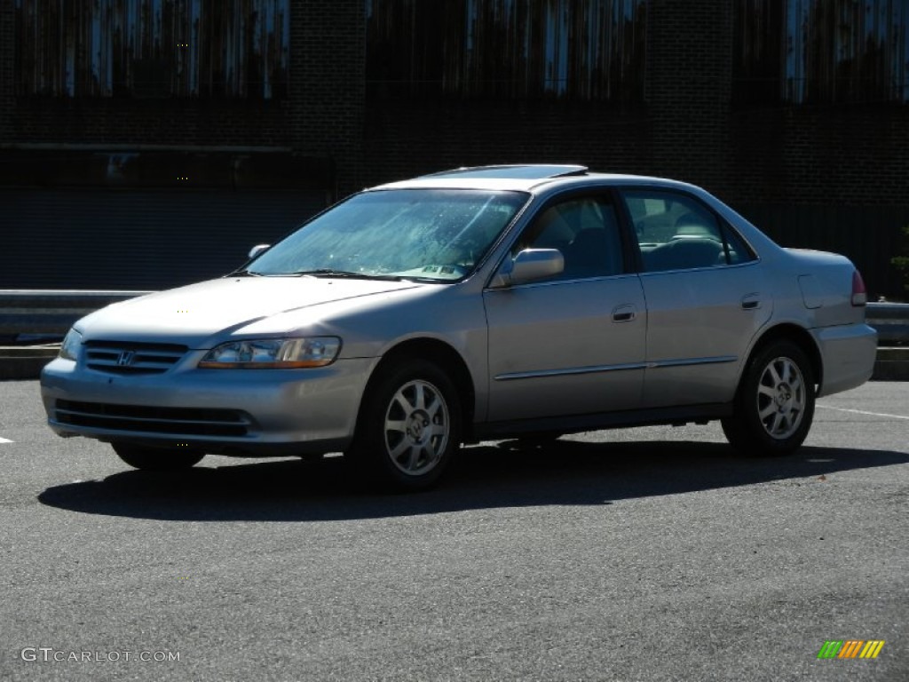 2002 Accord SE Sedan - Satin Silver Metallic / Quartz Gray photo #3