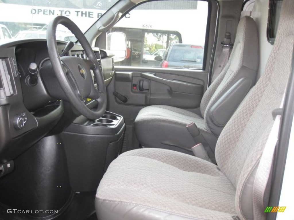 2009 Express 2500 Cargo Van - Summit White / Medium Pewter photo #7