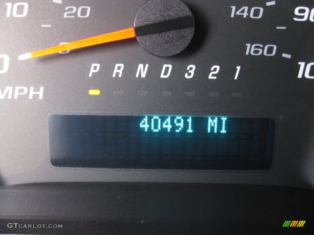 2009 Express 2500 Cargo Van - Summit White / Medium Pewter photo #10