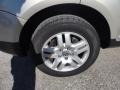 2004 Volkswagen Touareg V8 Wheel and Tire Photo