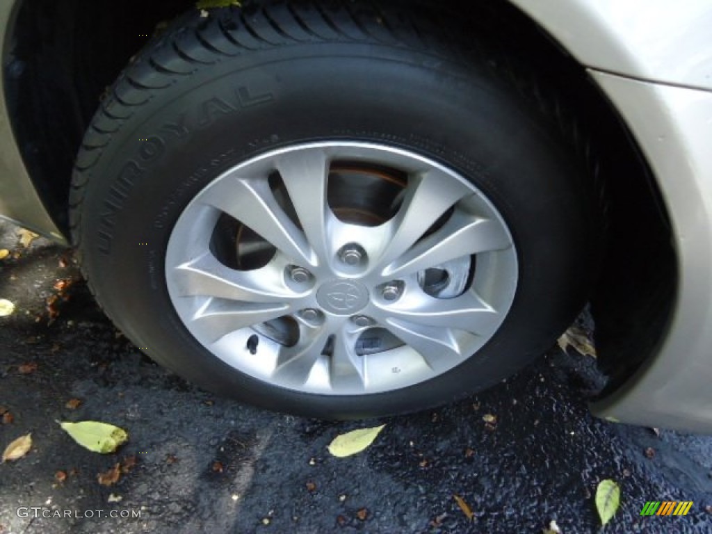 2004 Toyota Camry LE V6 Wheel Photo #55692403