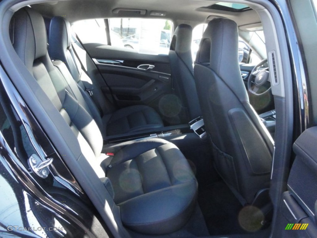 Black Interior 2011 Porsche Panamera 4 Photo #55695526