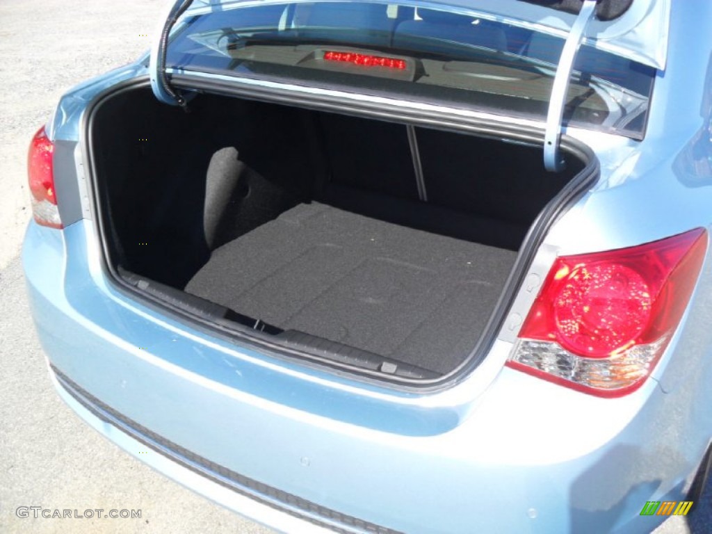 2012 Chevrolet Cruze LTZ/RS Trunk Photo #55695541