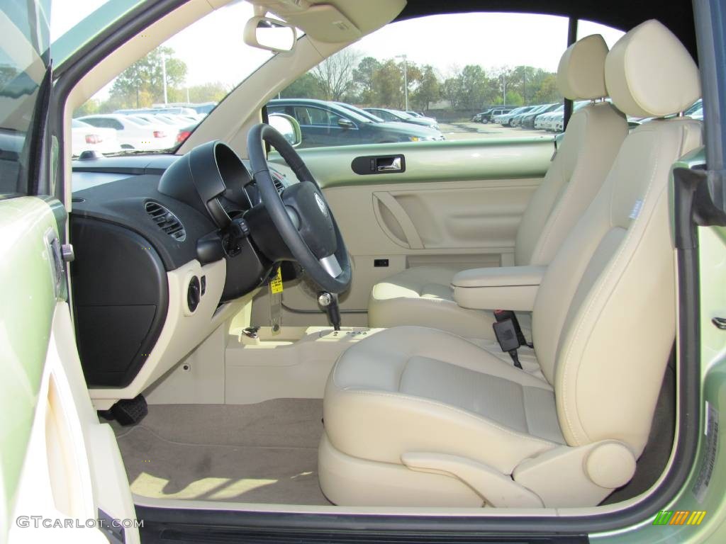 Cream Interior 2009 Volkswagen New Beetle 2.5 Convertible Photo #55695613