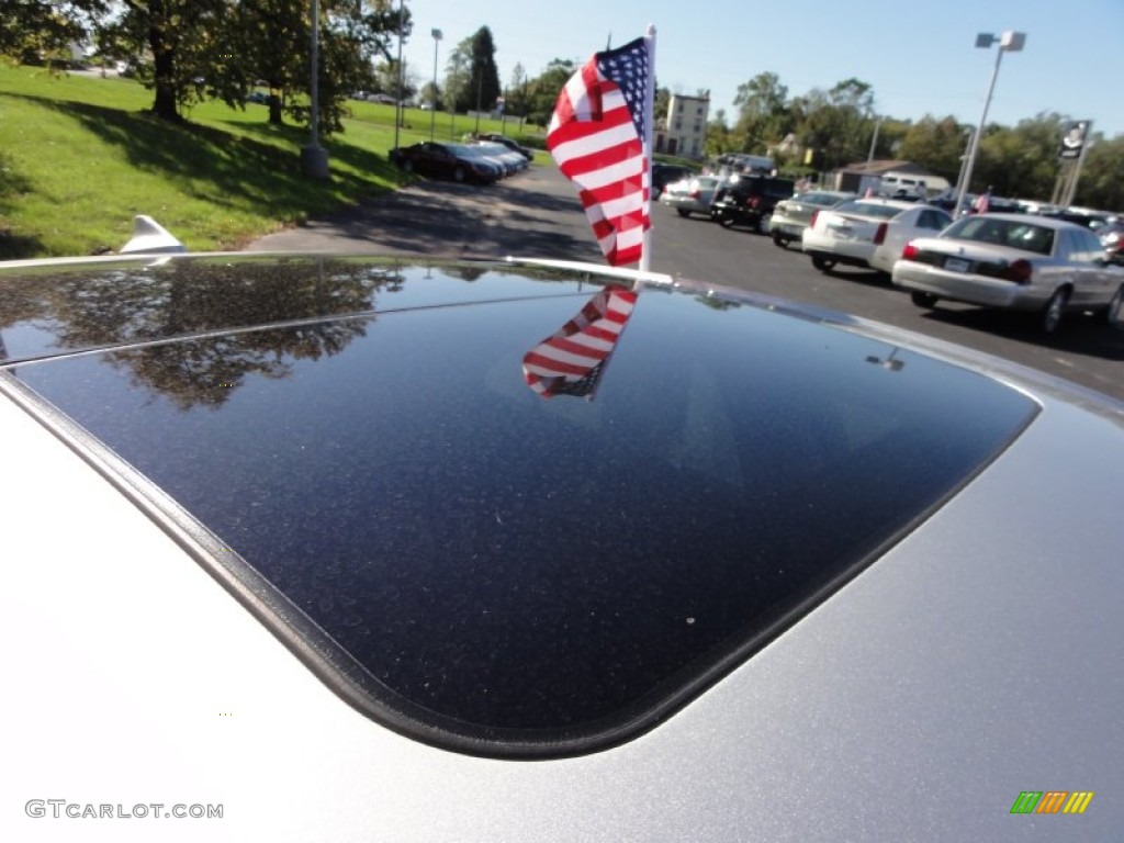 2009 CTS 4 AWD Sedan - Radiant Silver / Ebony photo #22