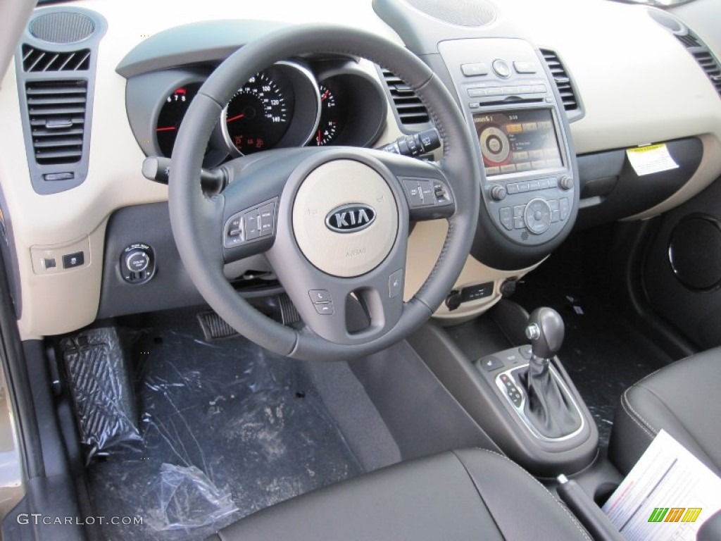 2012 Soul ! - Moss Green / Sand/Black Leather photo #11