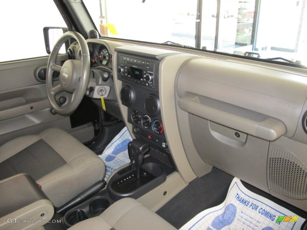 Dark Khaki/Medium Khaki Interior 2009 Jeep Wrangler X 4x4 Photo #55699594