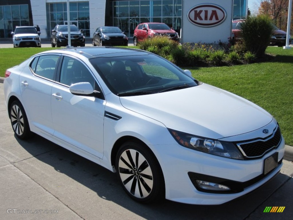 Snow White Pearl Kia Optima