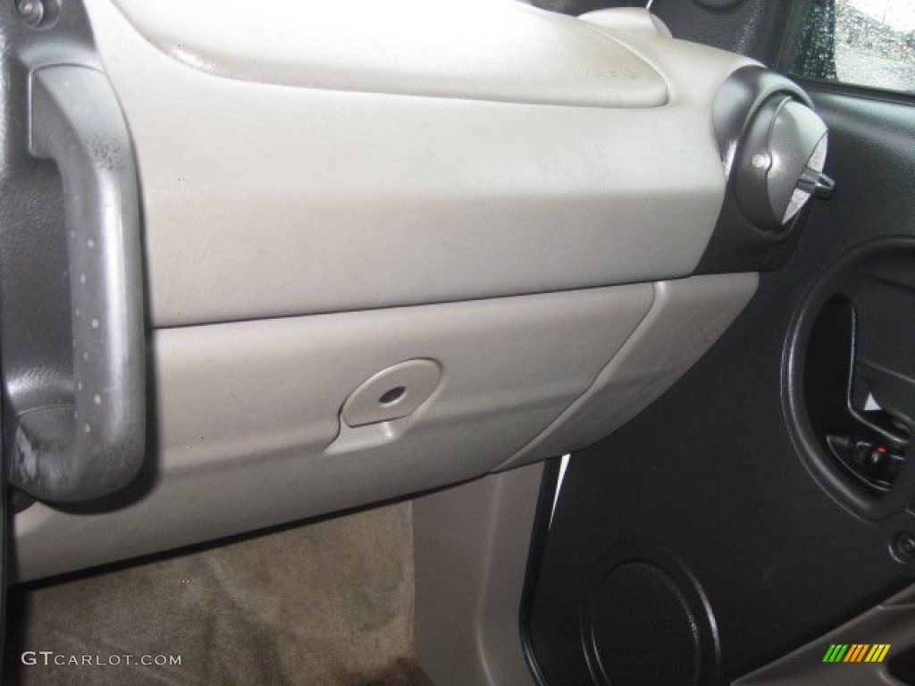 2004 Aztek AWD - Summit White / Dark Taupe photo #29