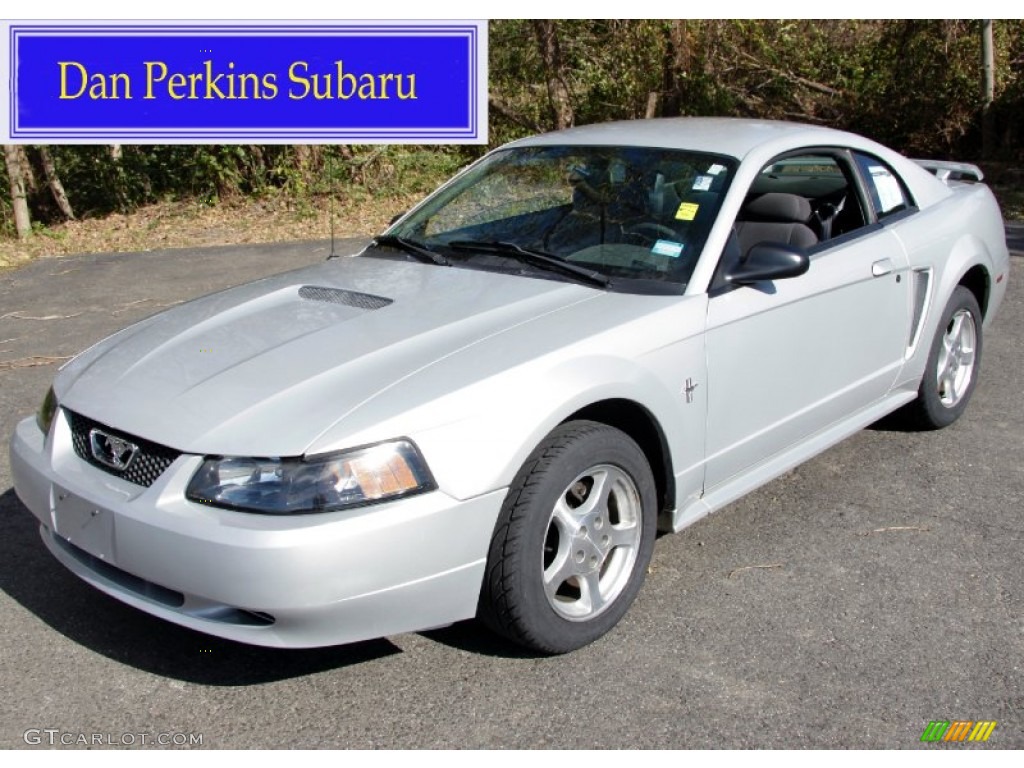 2002 Mustang V6 Coupe - Satin Silver Metallic / Dark Charcoal photo #1