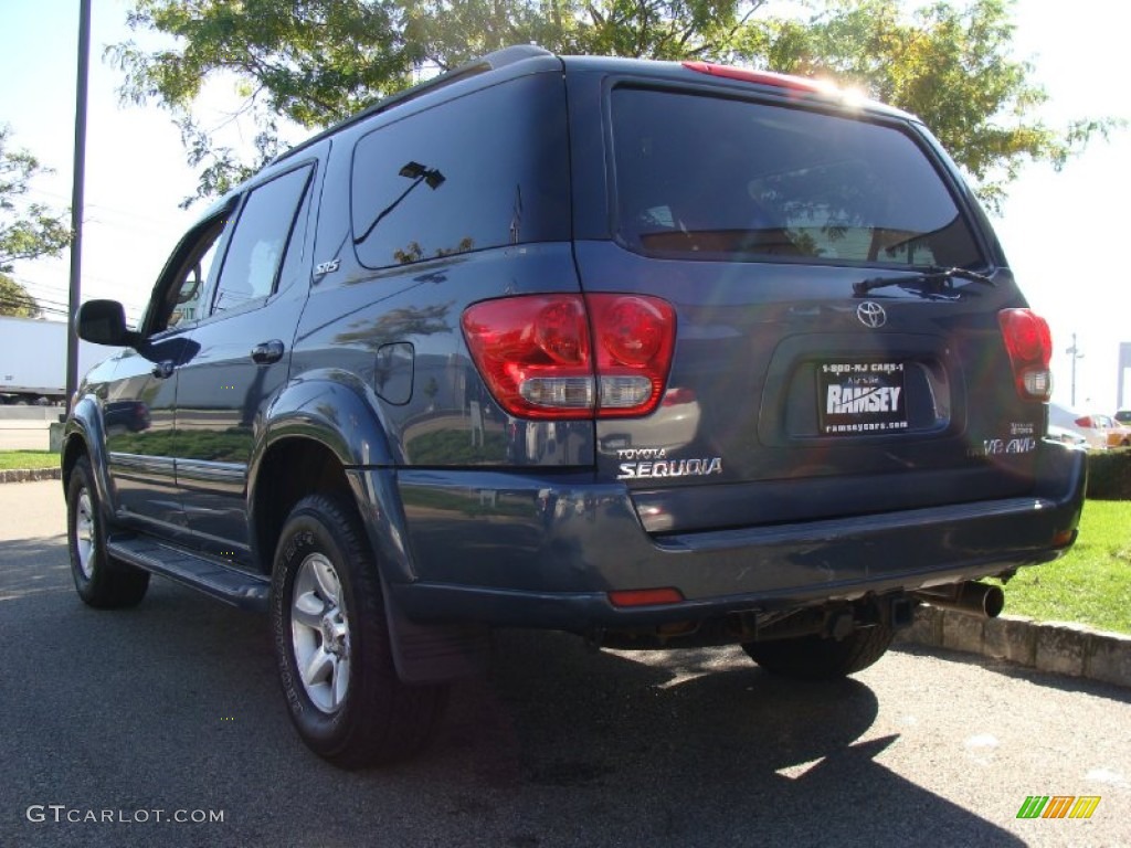 2005 Sequoia SR5 4WD - Blue Steel Metallic / Light Charcoal photo #5