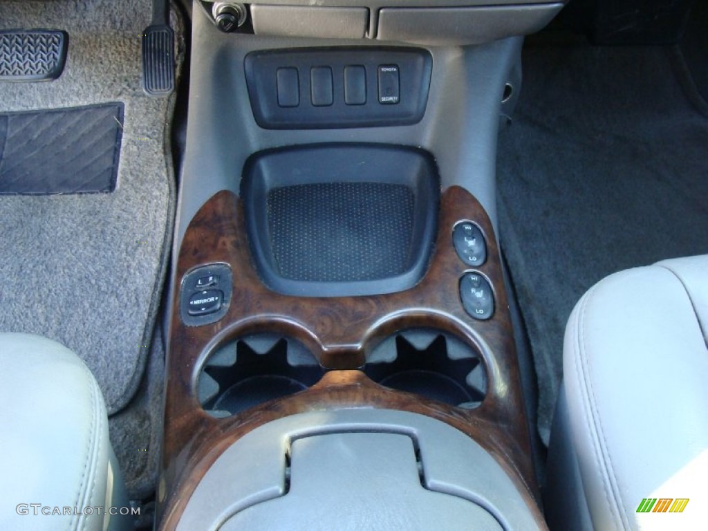 2005 Sequoia SR5 4WD - Blue Steel Metallic / Light Charcoal photo #14