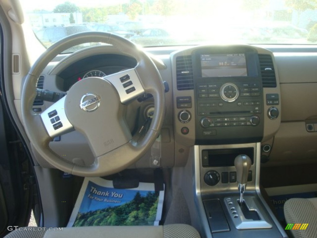 2008 Pathfinder SE 4x4 - Mocha / Cafe Latte photo #15