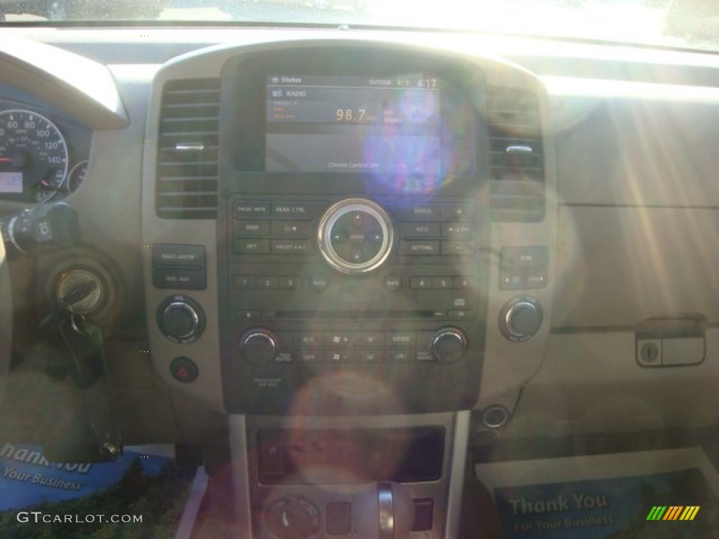 2008 Pathfinder SE 4x4 - Mocha / Cafe Latte photo #19